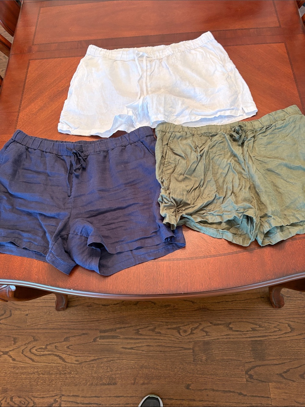Womens Caslon linen shorts size L set of 3